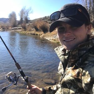 Meet your Posher, Elizabeth